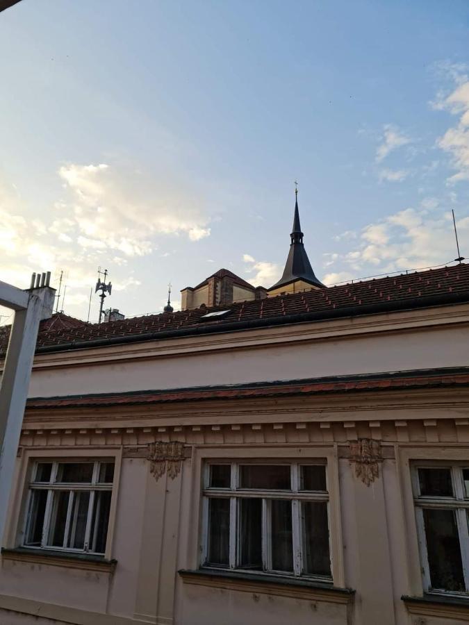Laxmi Happy Home In Historical Prague Exterior photo